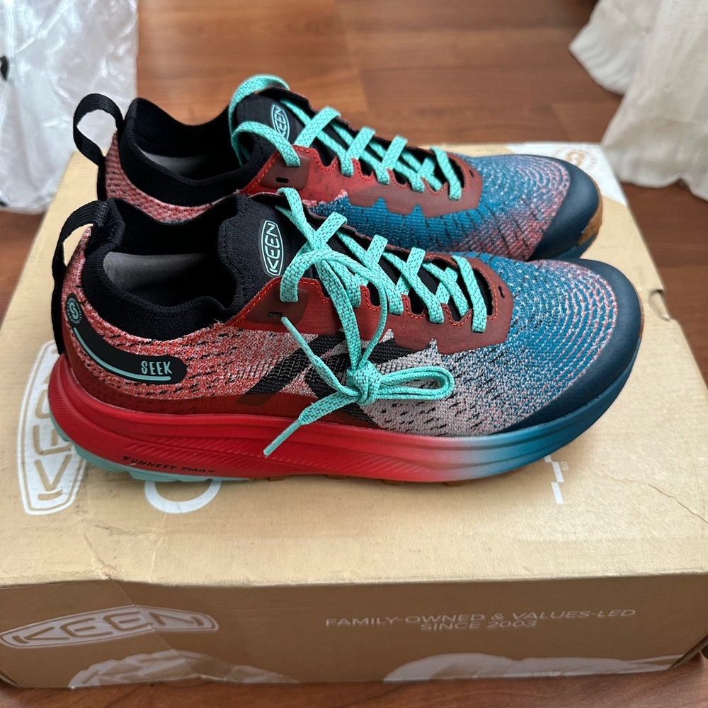 KEEN Seek Trail Running Sneaker